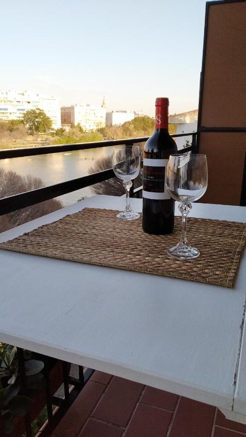 Apartamento Con Vistas Al Rio Guadalquivir En Triana, Sevilla Exteriér fotografie